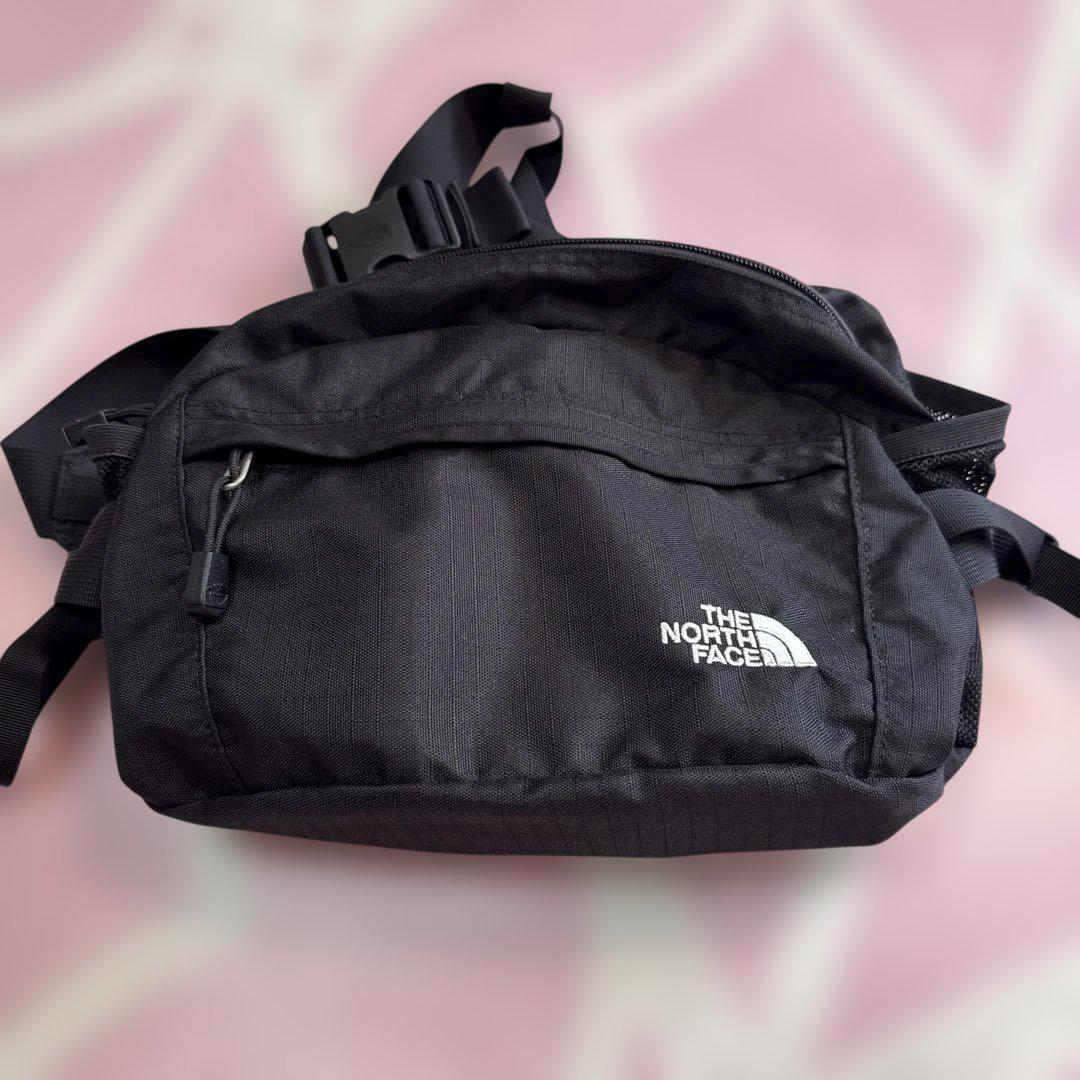 THE NORTH FACE ウエストバッグ　ブラック 8L