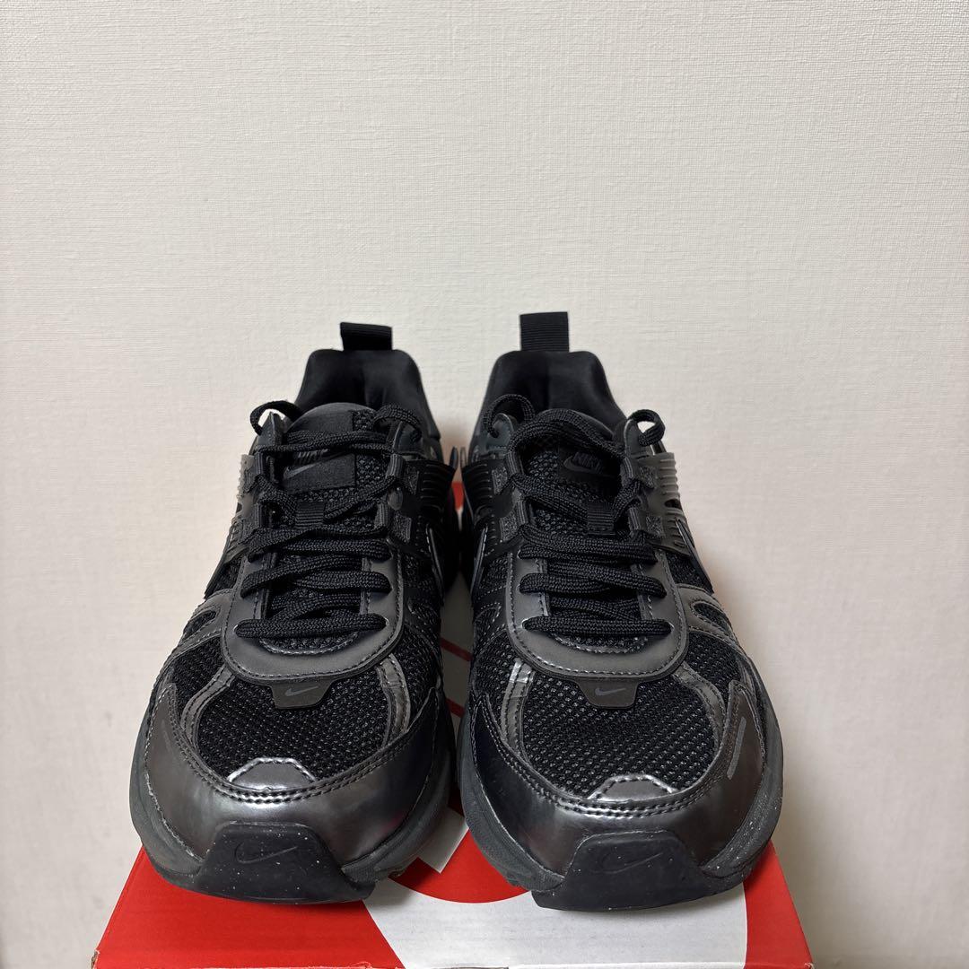 Nike V2K RUN ブラック　ナイキ　27cm おまけ付き】NIKE V2K RUN Men's 27cm ブラック 箱あり - メルカリ