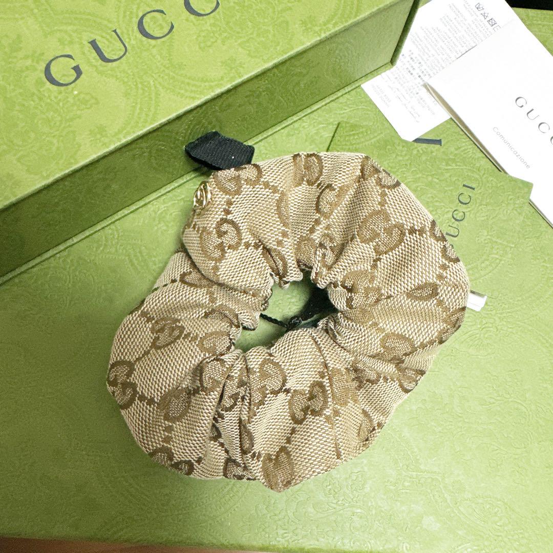 新品★ GUCCI グッチ ロゴ入りシュシュ 画像2