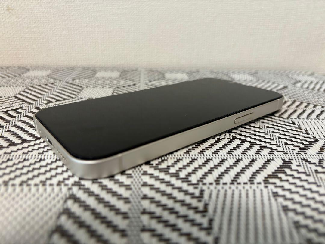 iPhone13本体  128GB スターライト 美品 SIMフリー