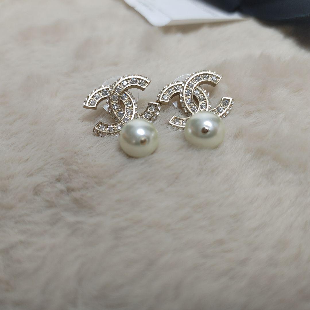 CHANEL CCマークパールピアス