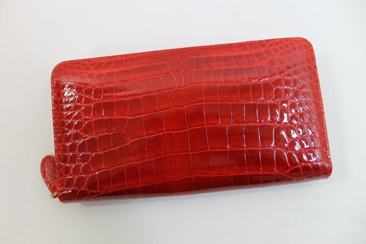 クロコダイル 財布 本物 レッド シャイニング ラウンド 内側もクロコ　ラウンド