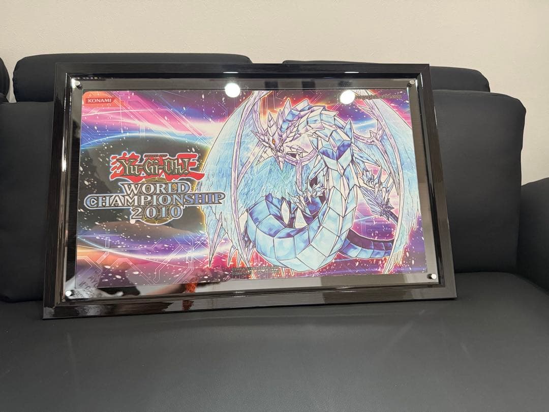 遊戯王 ブリューナク プレイマット 銀ブリュ 確実正規品 特注フレーム付き 遊戯王 ブリューナク プレイマット 銀ブリュ 確実正規品 特注フレーム付き