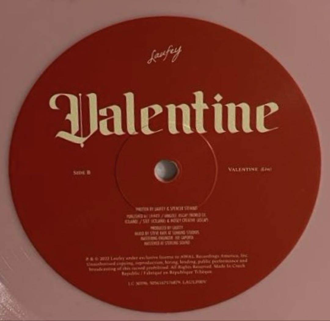 Laufey Valentine 限定ハート型レコード　廃盤レア