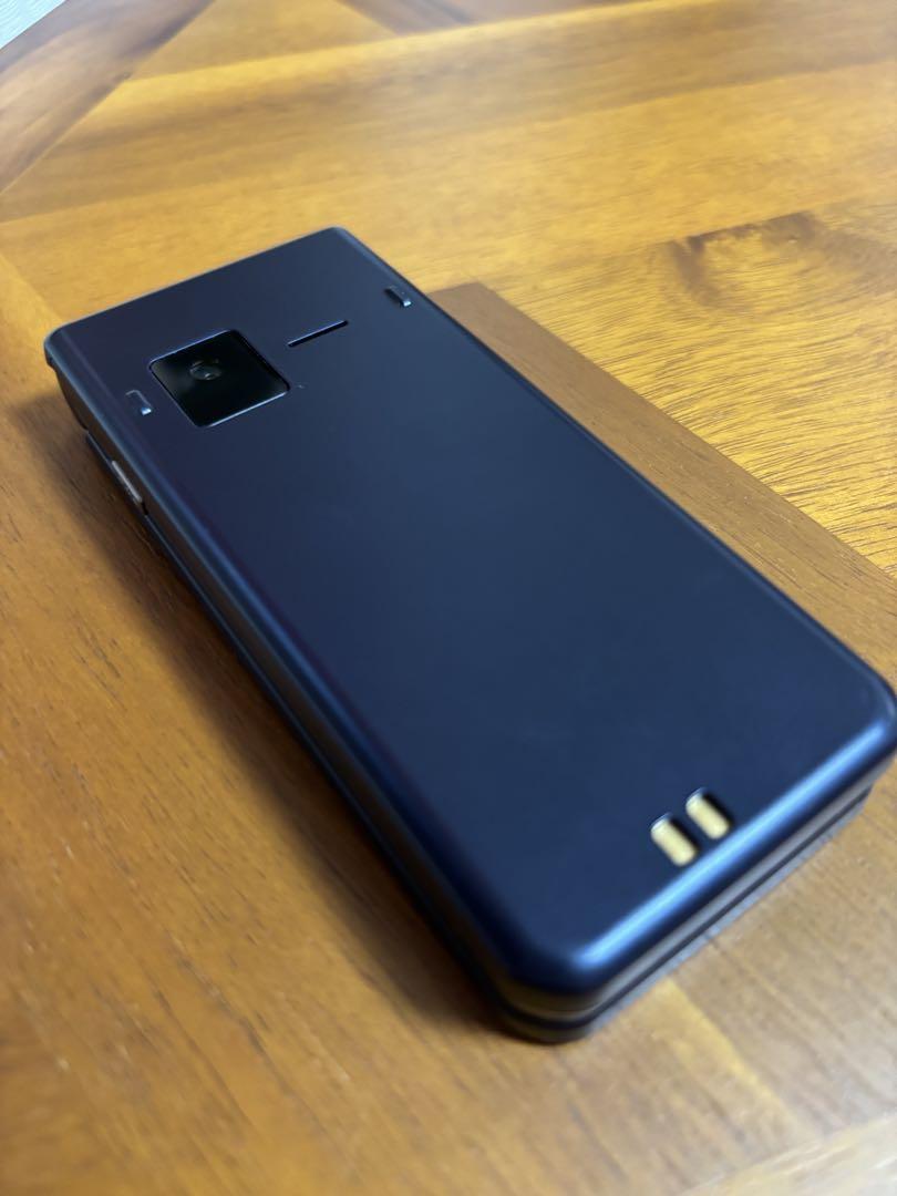 docomo arrows ケータイ　ベーシック　F-41C ネイビーブラック