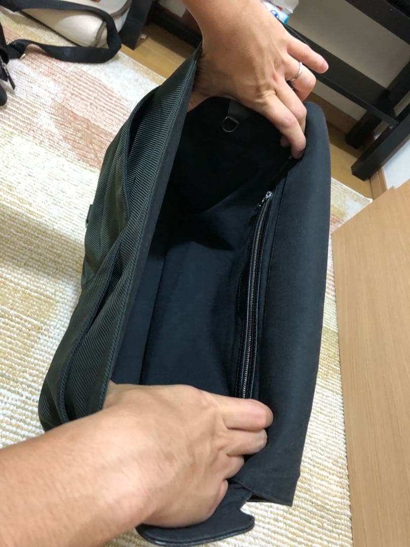 激レアアイテム】LEATHER NOMAD BAG