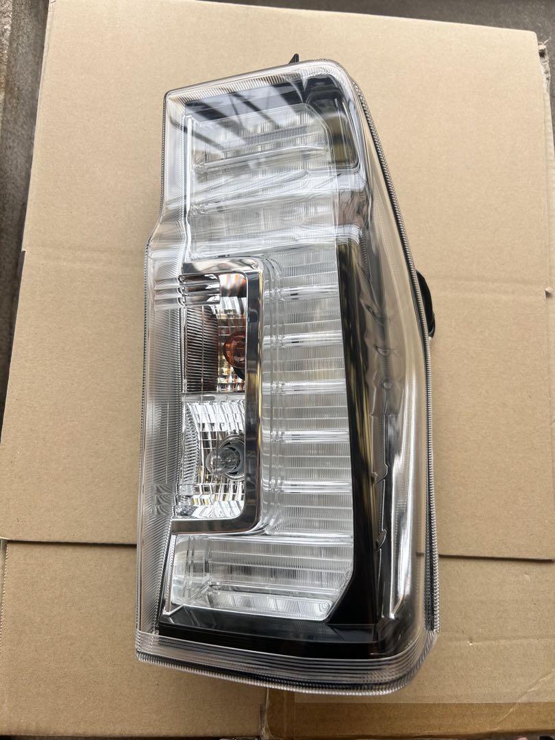 タントカスタムla600S テールランプ 画像2
