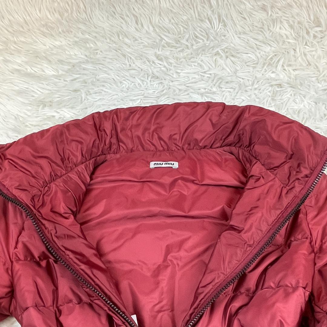 美品　miu miu 激カワ　フリル　ダウン　ロゴ金具　ベルト　フード収納　38