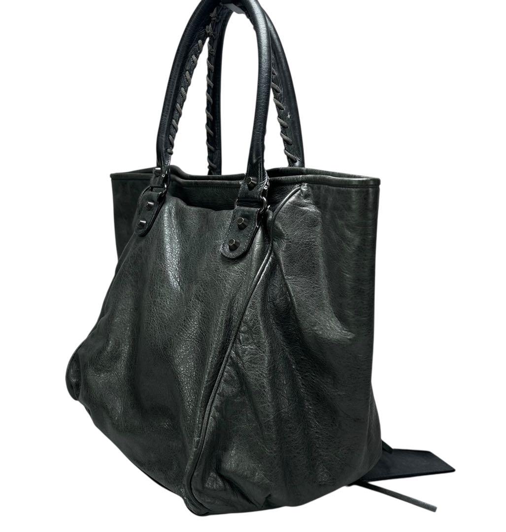 【BALENCIAGA】サンデーレザークロッグ BALENCIAGA Sunday スエード クロッグサンダル | NET-A-PORTER