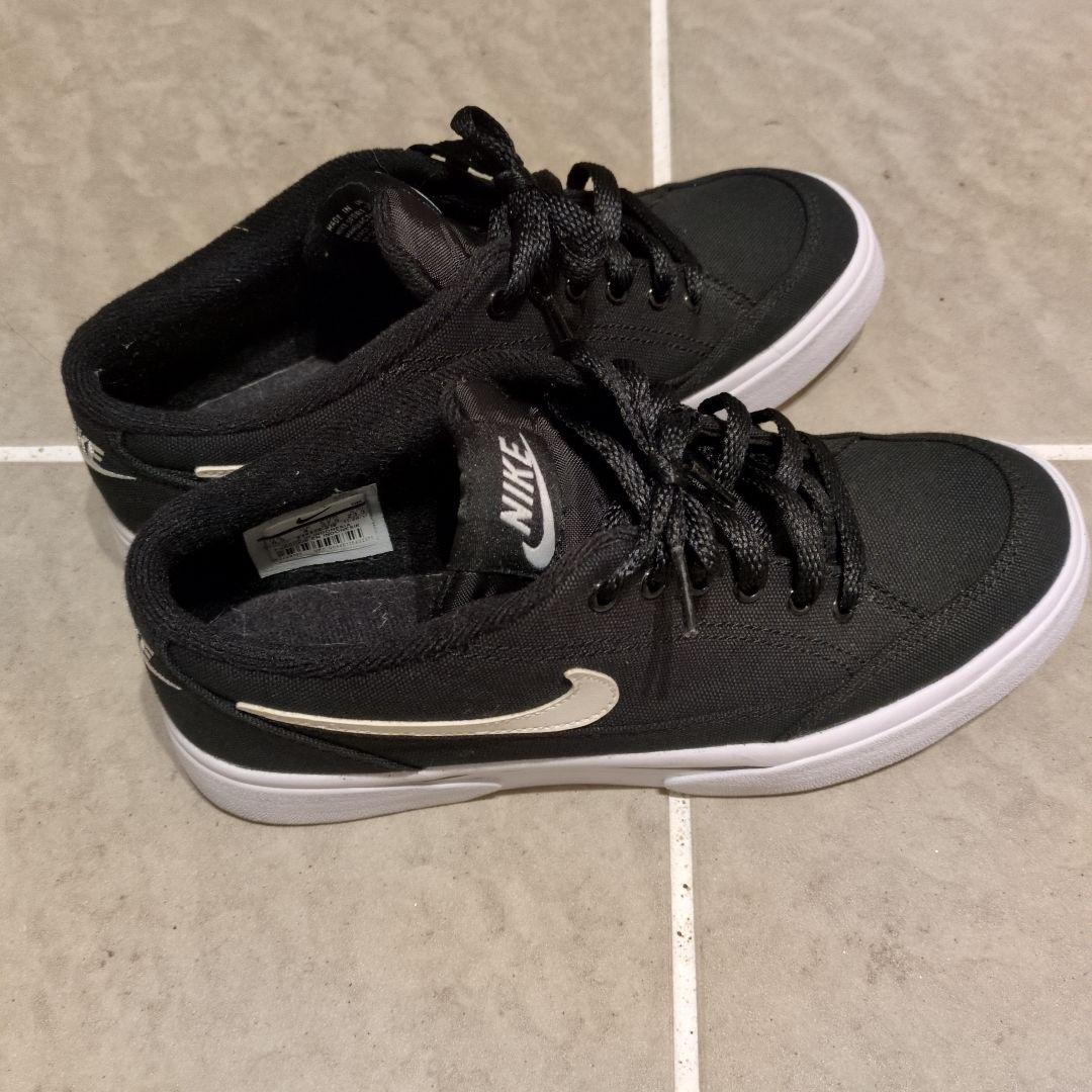 Nike ブラック スニーカー 23.5cm