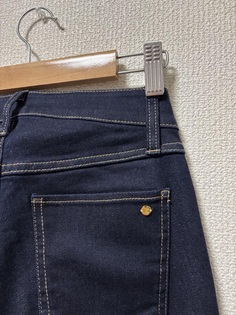 極美品　ブルーレーベルクレストブリッジ　柔らかストレッチ　ソフトデニム