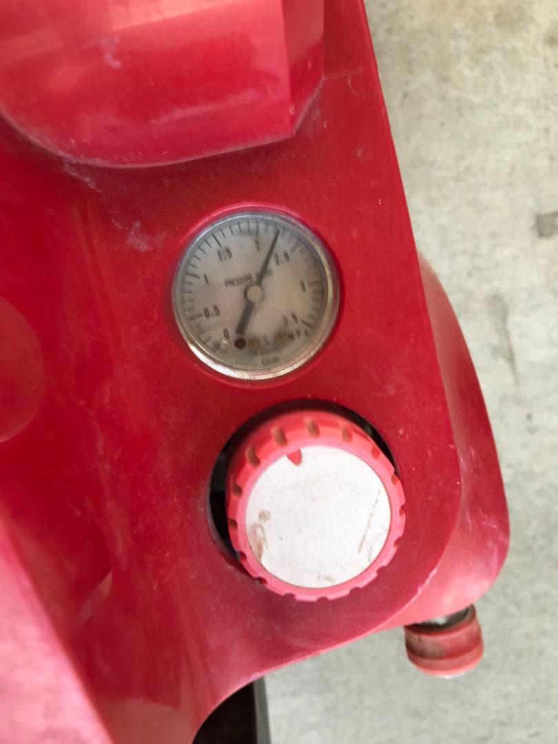 マキタ エアーコンプレッサーAC 460XL ジャンク(C056)