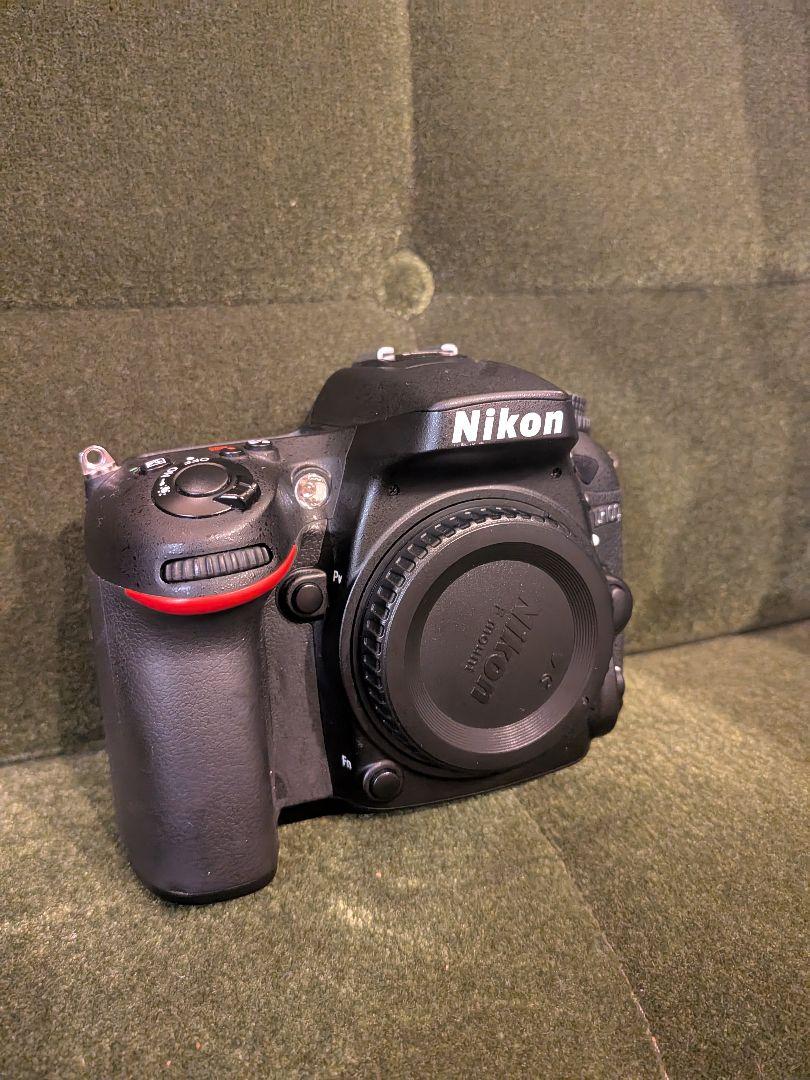 Nikon D7100 +充電器バッテリ