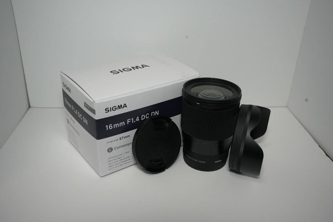 SONY αシリーズ用 SIGMA 16mm F1.4 DC DN 箱付き 美品
