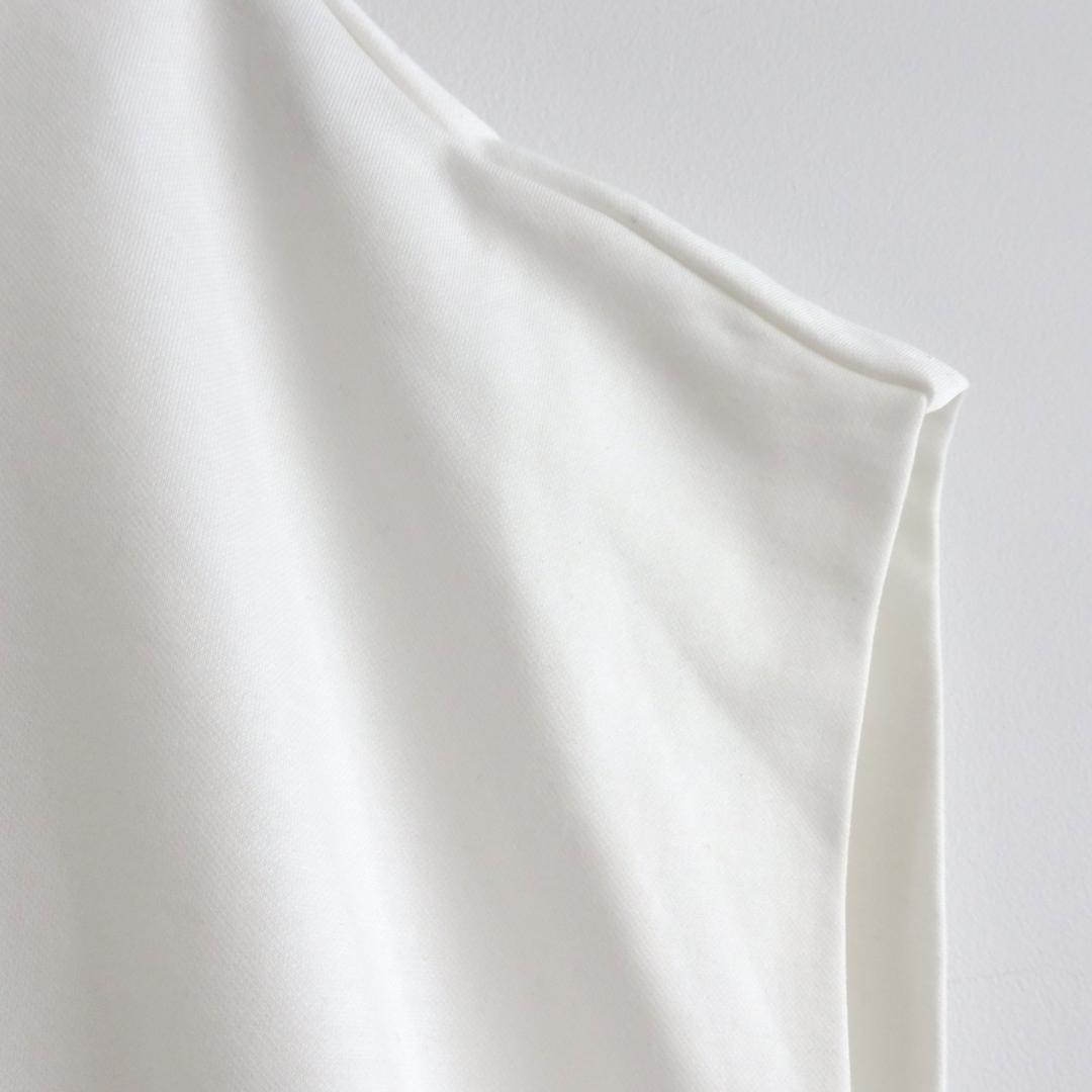 【新品】定価19,800円　AP STUDIO　スリーブレスフーディ