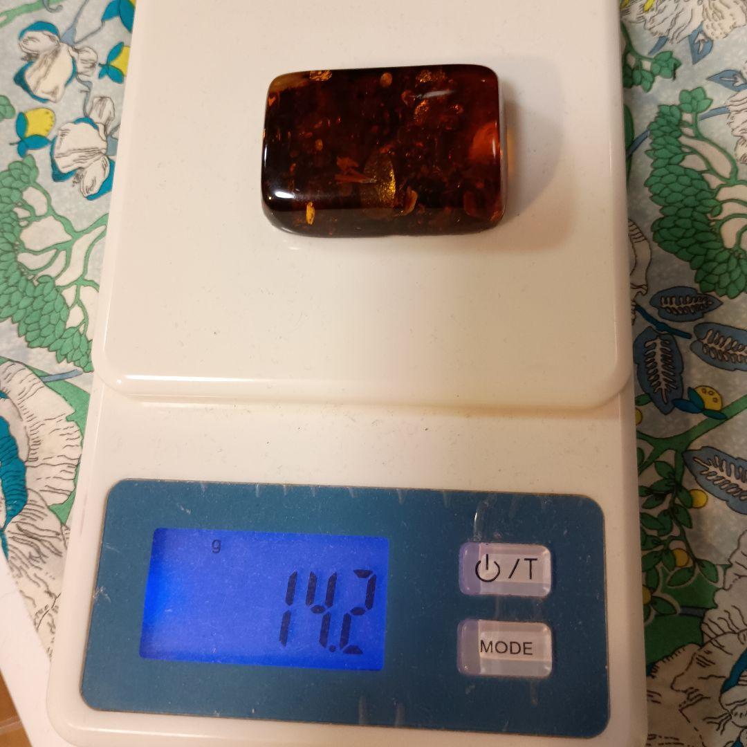 琥珀の長方形ルース