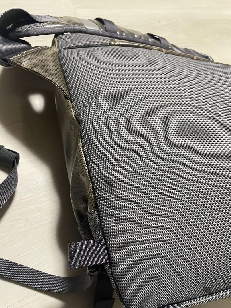 バッグ patagonia Black Hole Messenger 22L FLGN
