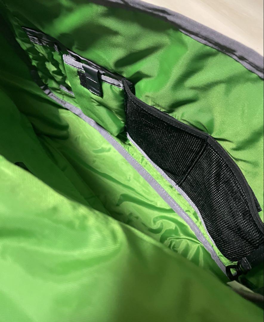 バッグ patagonia Black Hole Messenger 22L FLGN
