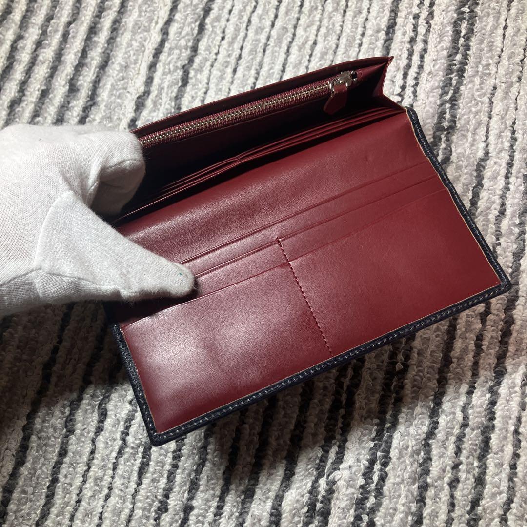 ネイビー