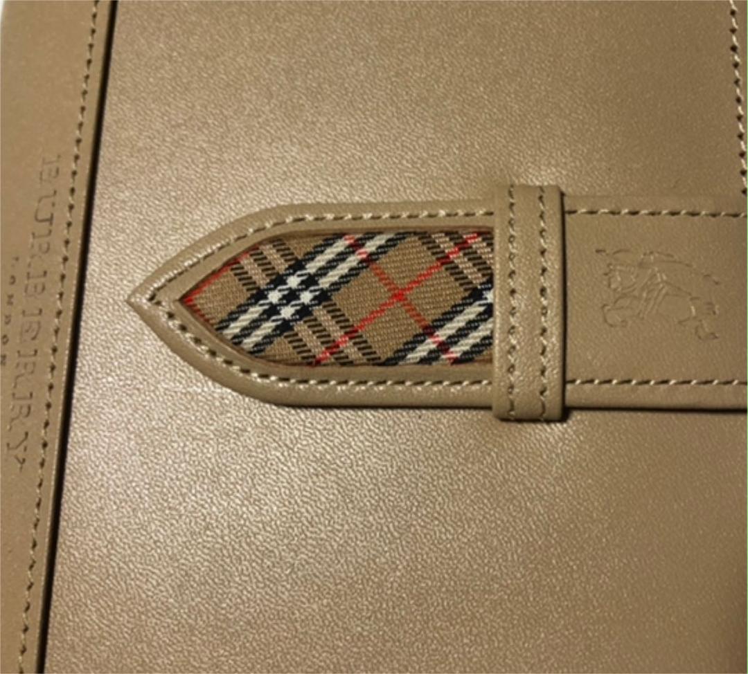 バーバリー シックなベージュ本革 手帳 InKyG-m14062131539 新品 国産爆買い