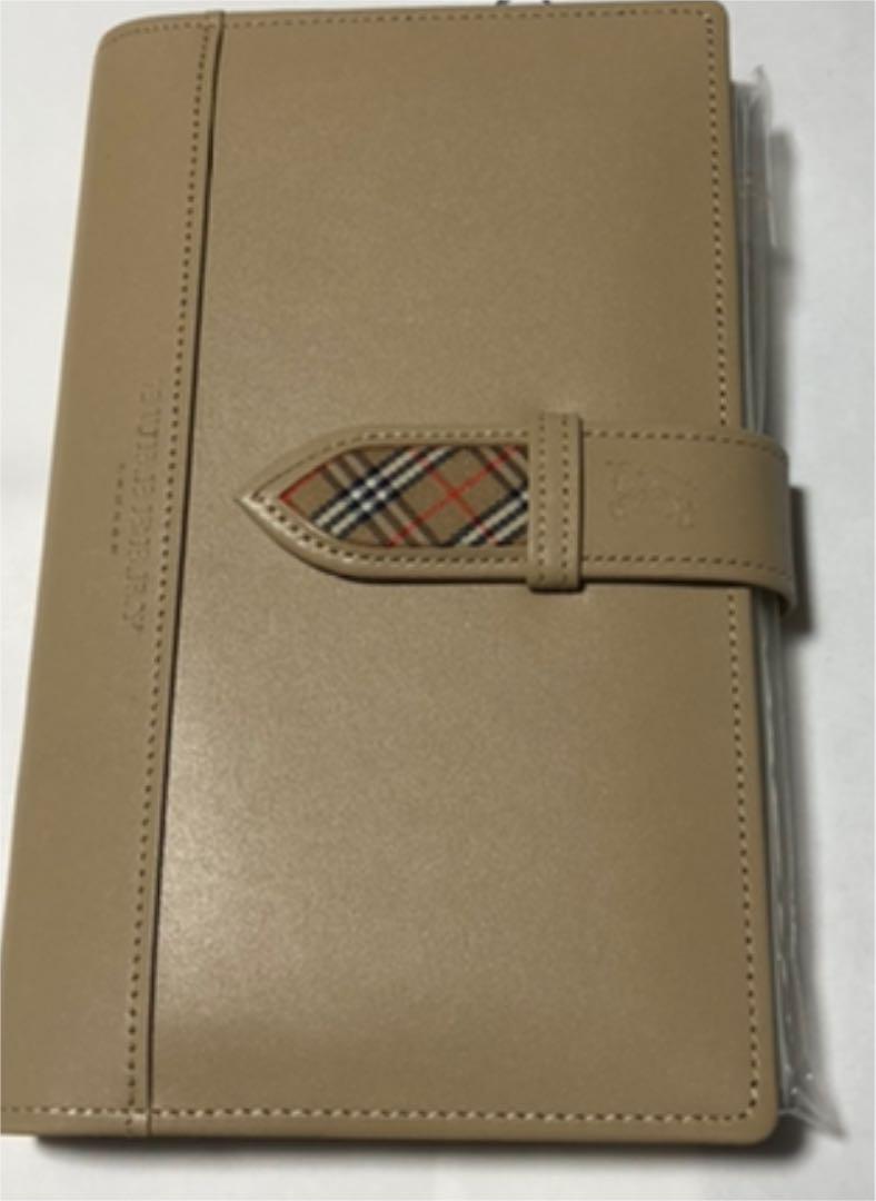 バーバリー シックなベージュ本革 手帳 InKyG-m14062131539 新品 国産爆買い