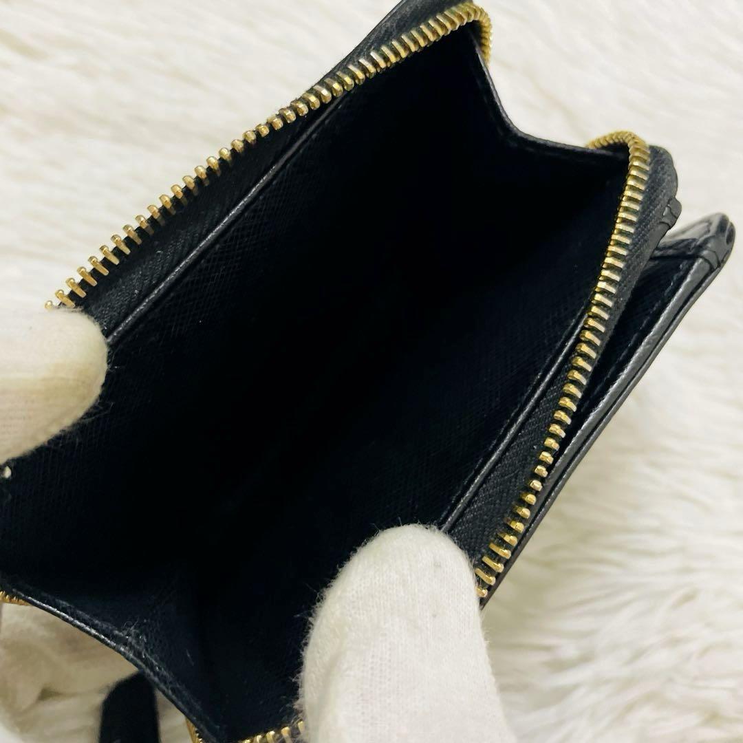 【トトロ】✨PRADA 二つ折り財布 サフィアーノレザー 黒