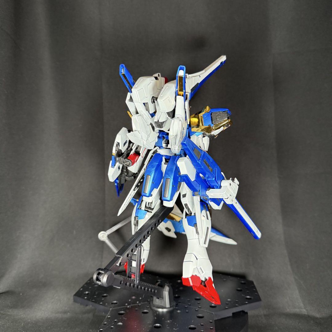 MG V2アサルトバスターガンダム　Ver.Ka チタニウムフィニッシュ