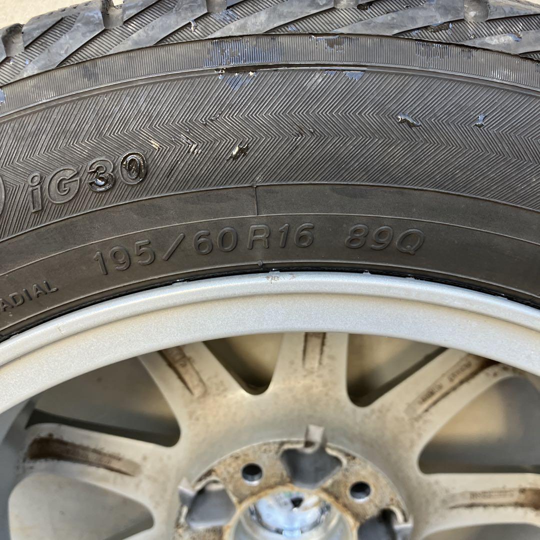 スタッドレスタイヤ　ホイール付き　4本セット　195/60R/16