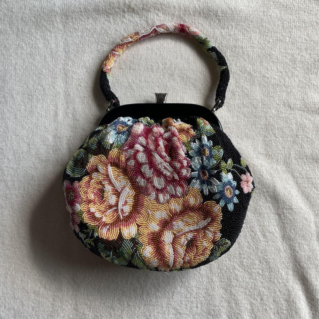 花柄刺繍ポシェット
