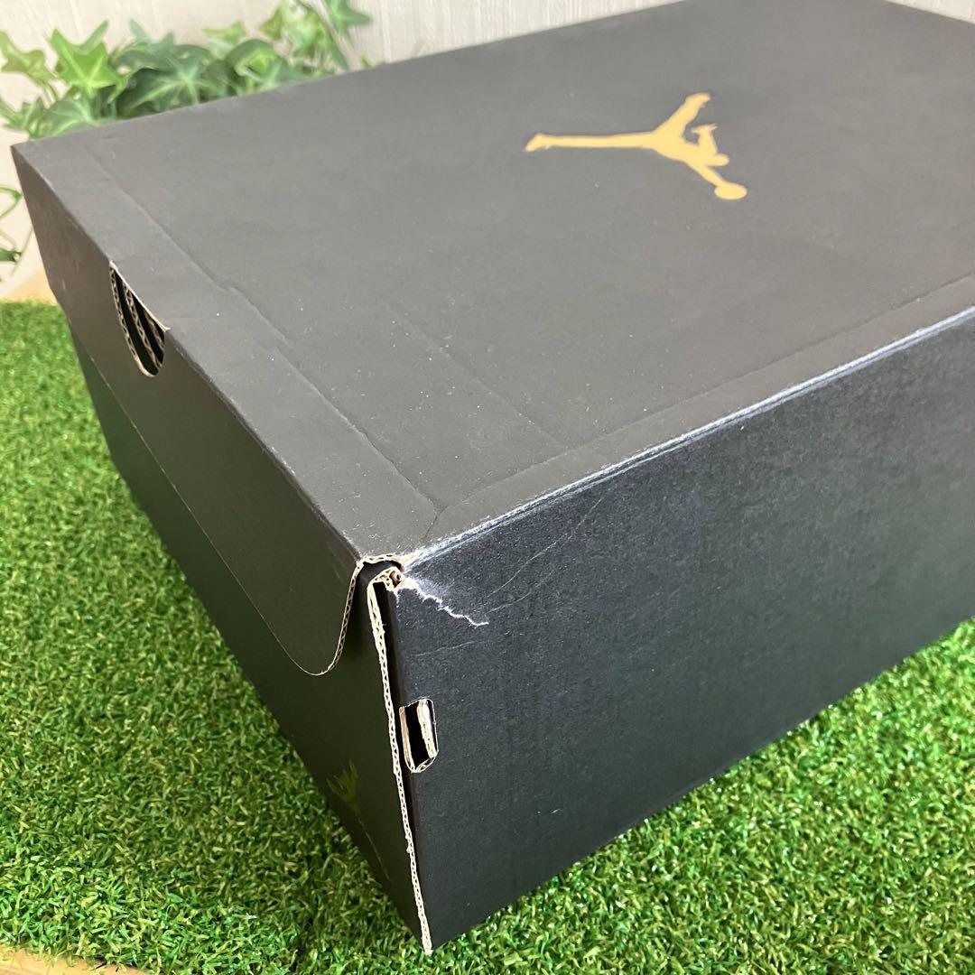 NIKE AIR JORDAN 1 MID 