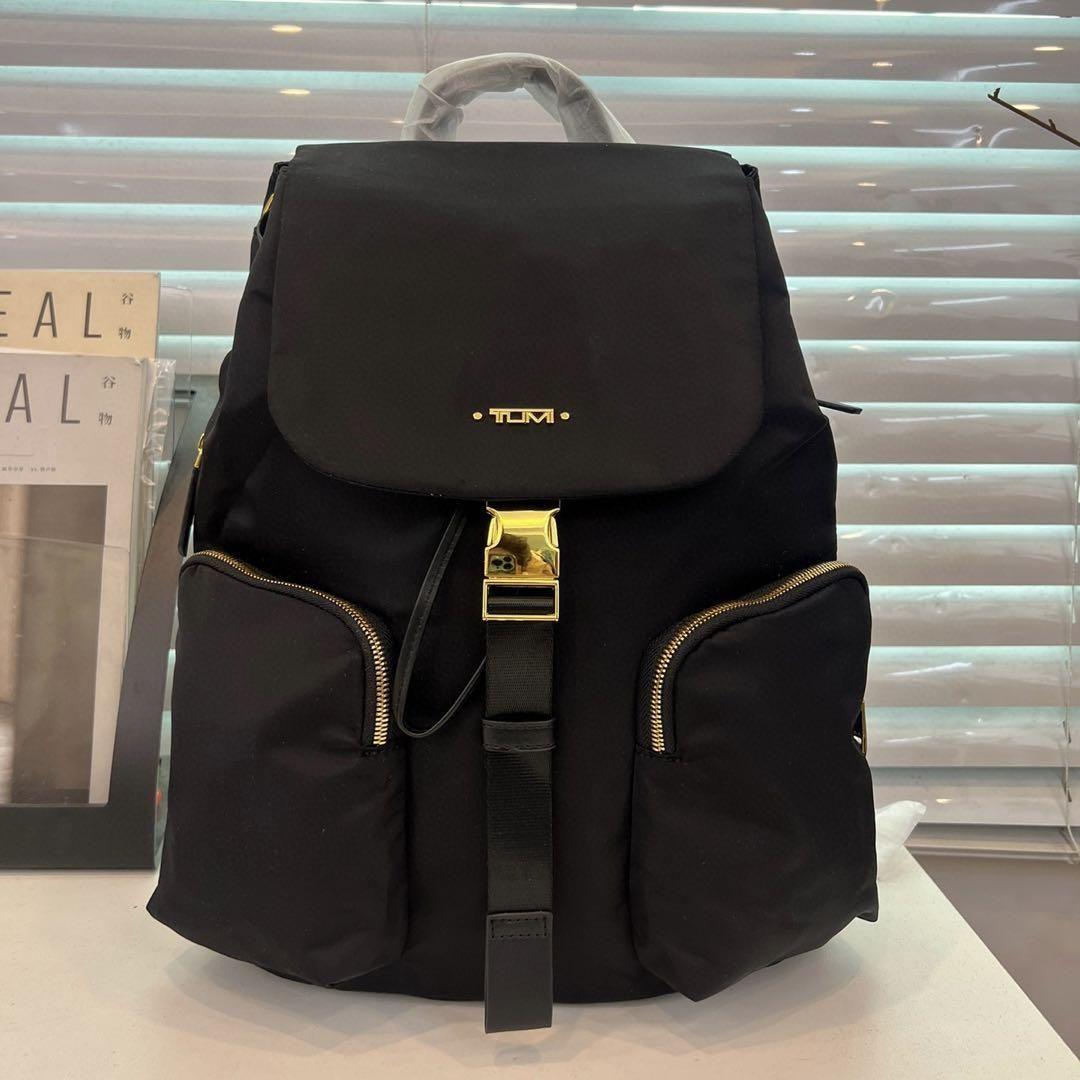 新品トゥミ Voyageur リーヴァス バックパック ナイロン ブラック