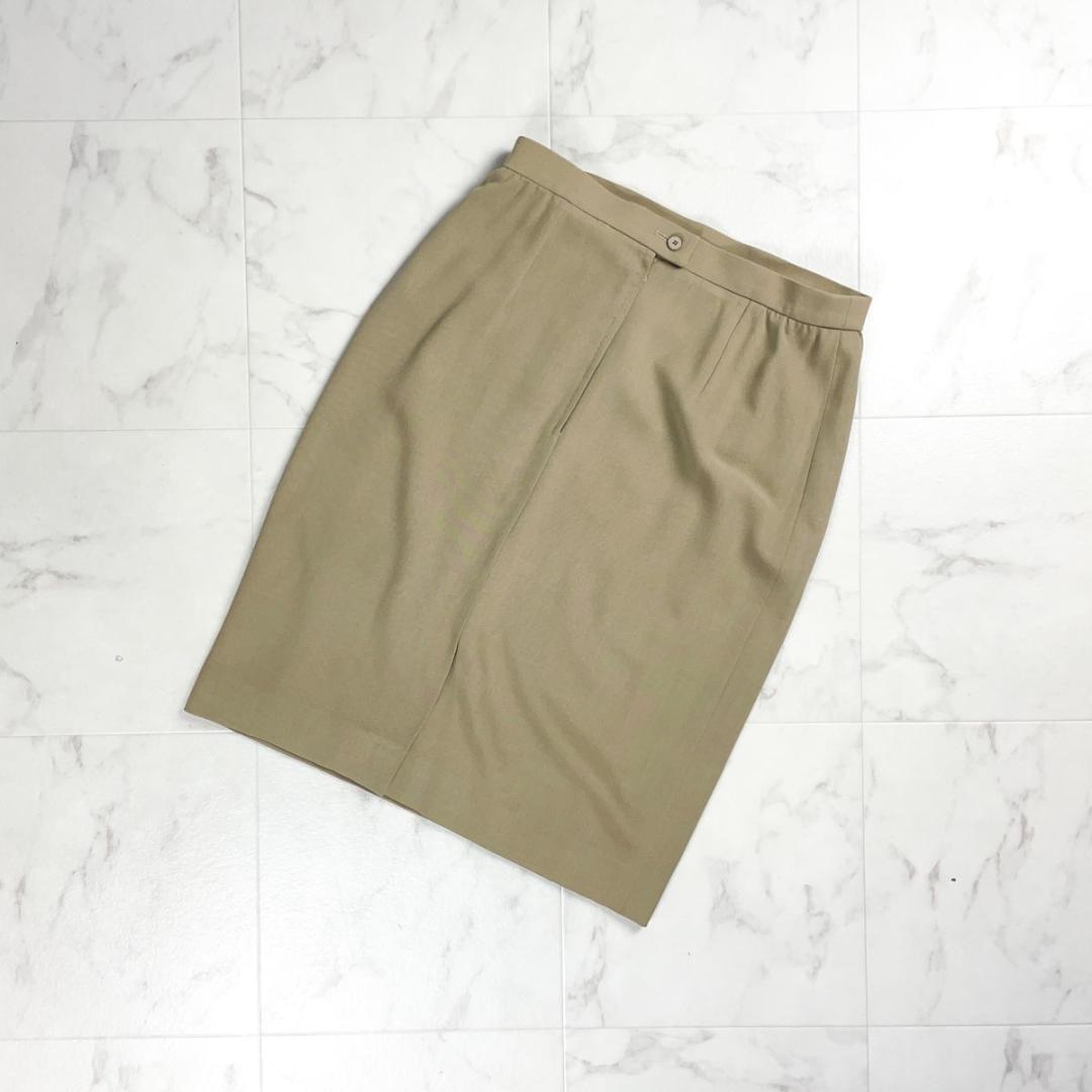 【受注生産品】 美品 AKRIS ウールタイトスカート 裏地付 ベージュ サイズ42 スカート