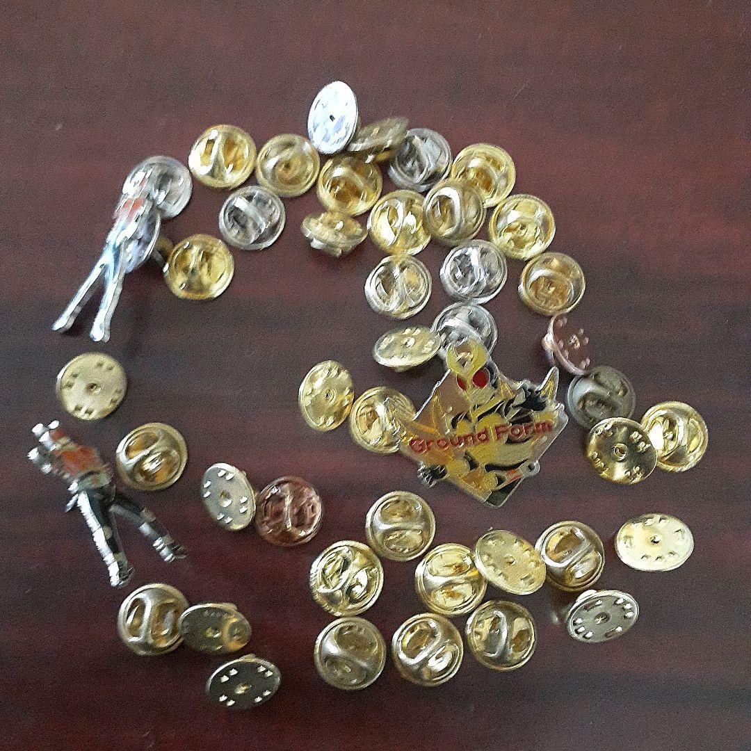 ✟
