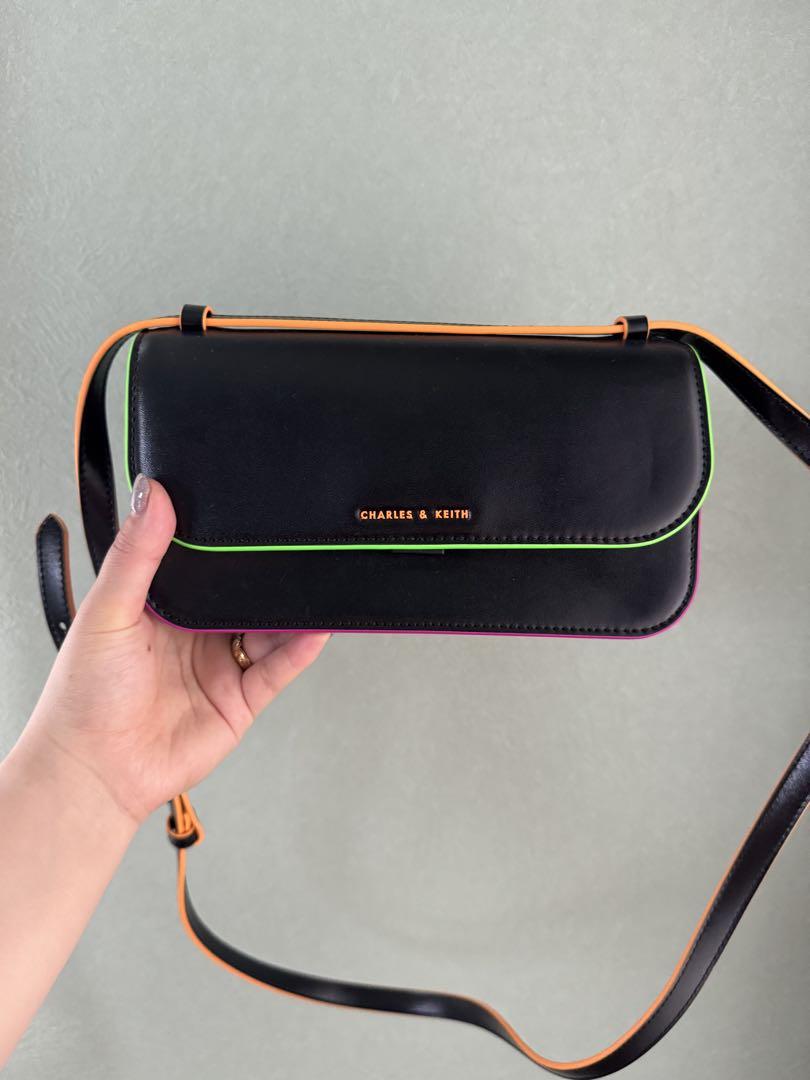 【美品】CHARLES & KEITH ショルダーバッグ