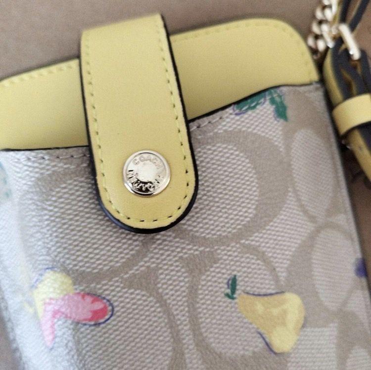 COACH スマホショルダー 大人気！！ フォーン クロスボディ ブラック新品