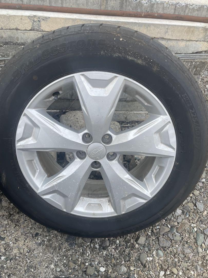 【値下】225/60R17 BSタイヤ スバル純正ホイール