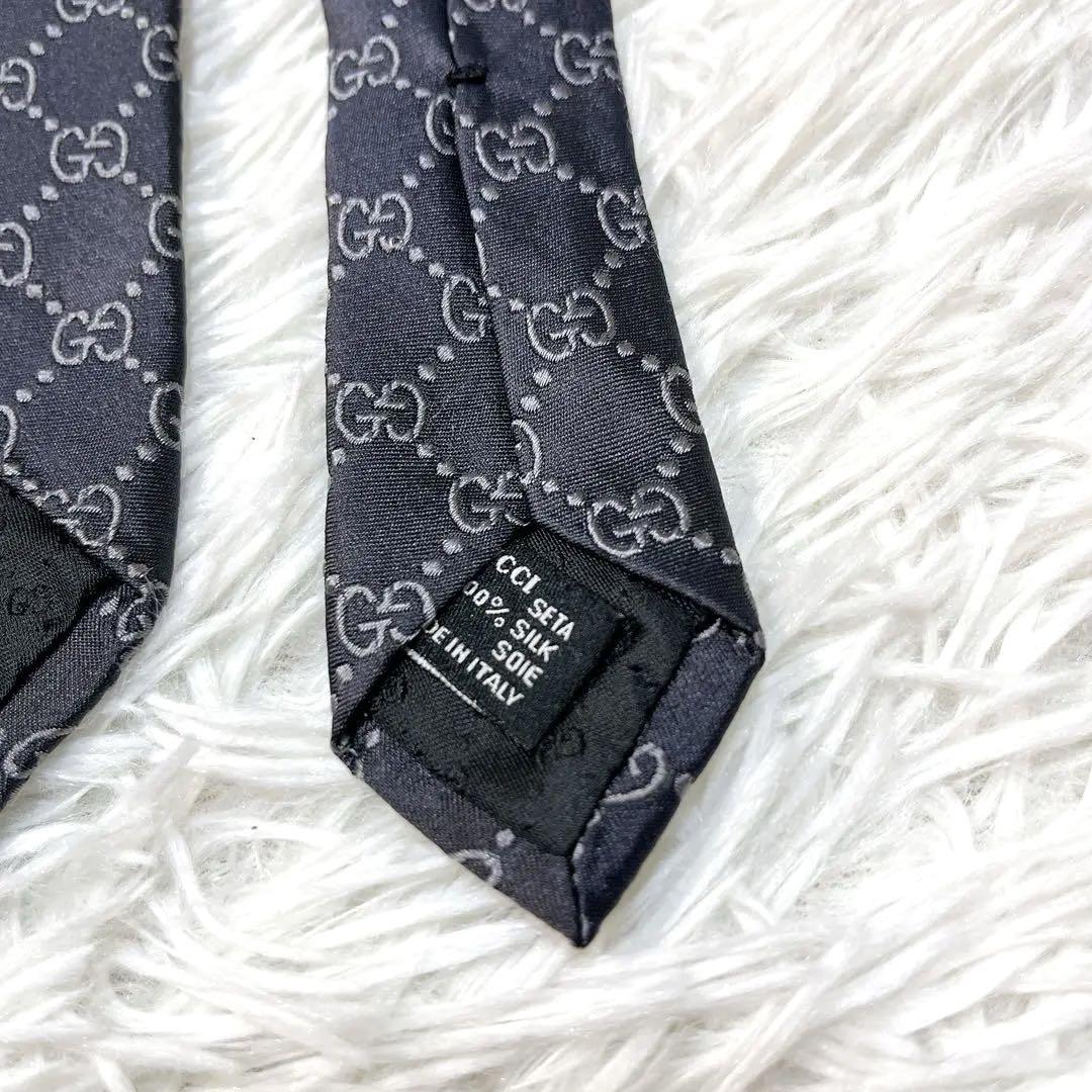 ゆうゆう　GUCCI シルク ネクタイ GG総柄 美品】GUCCI グッチ ネクタイ GG柄 総柄 グレー系 シルク100