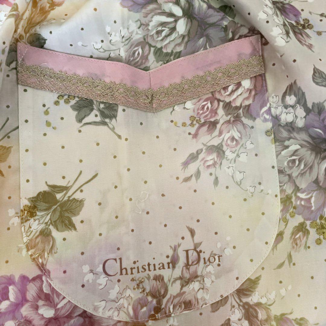 Christian Dior 花柄エプロン 薄紫キンラメレース、ロゴマーク