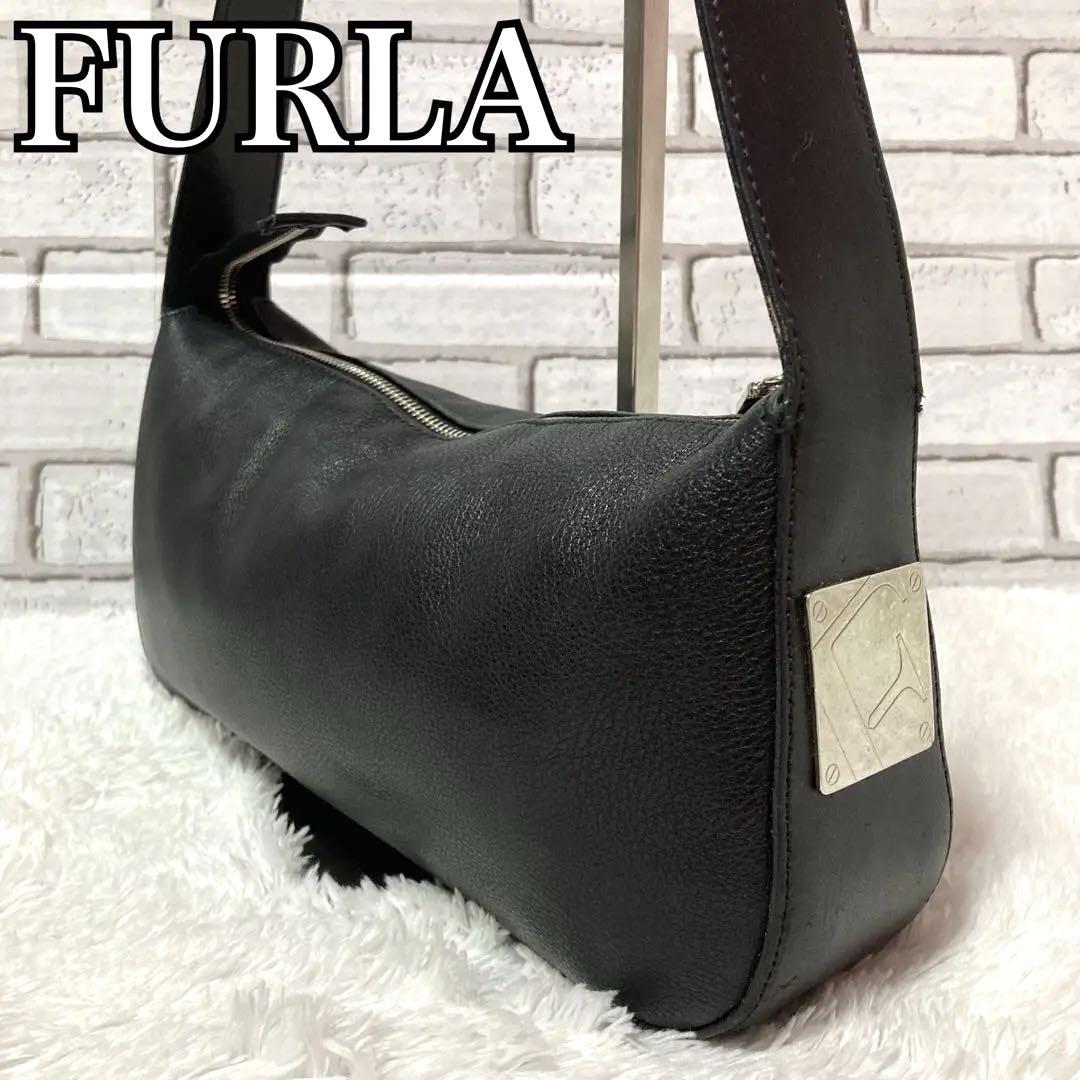 FURLA MAN ショルダーバッグ オールレザー 黒 フルラ フルラ ショルダーバッグ ワンショルダー ハーフムーン オール