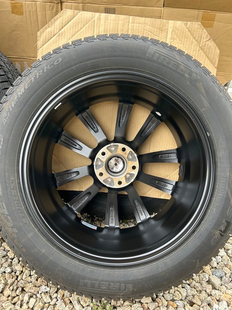 ピレリ ICE ZERO スタッドレスホイール4本セット18インLa Forza ピレリ ICE ZERO スタッドレスホイール4本セット18インLa Forza