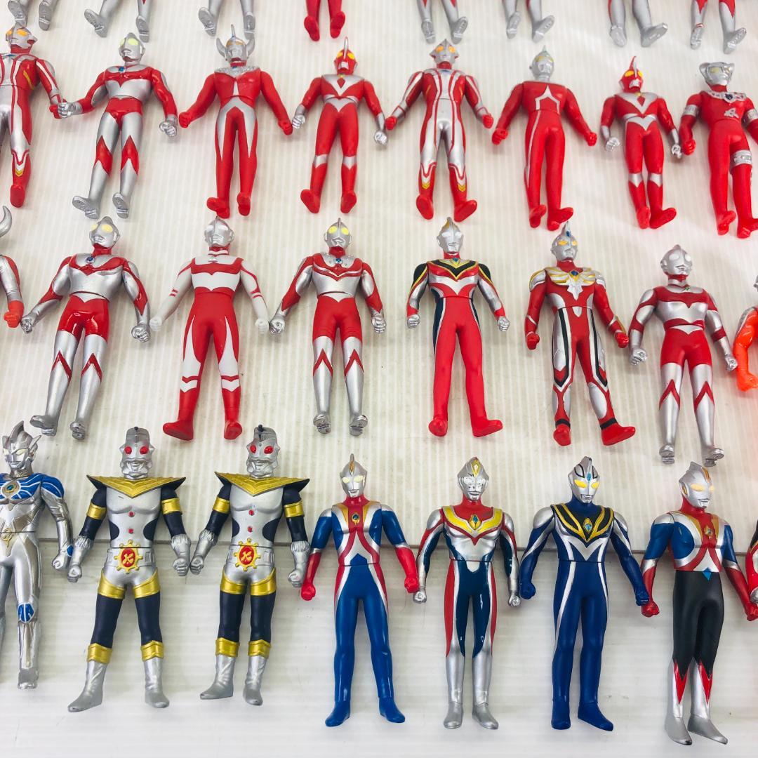 ウルトラマンフィギュア 50体＋おまけ、まとめてセットで
