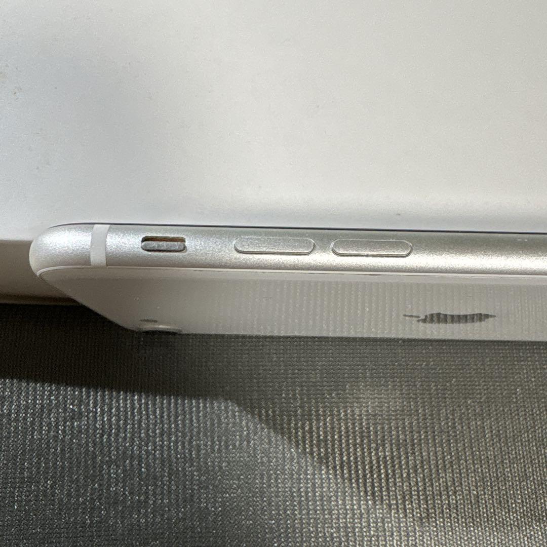 スマートフォン本体 Apple iPhone SE2 64GB