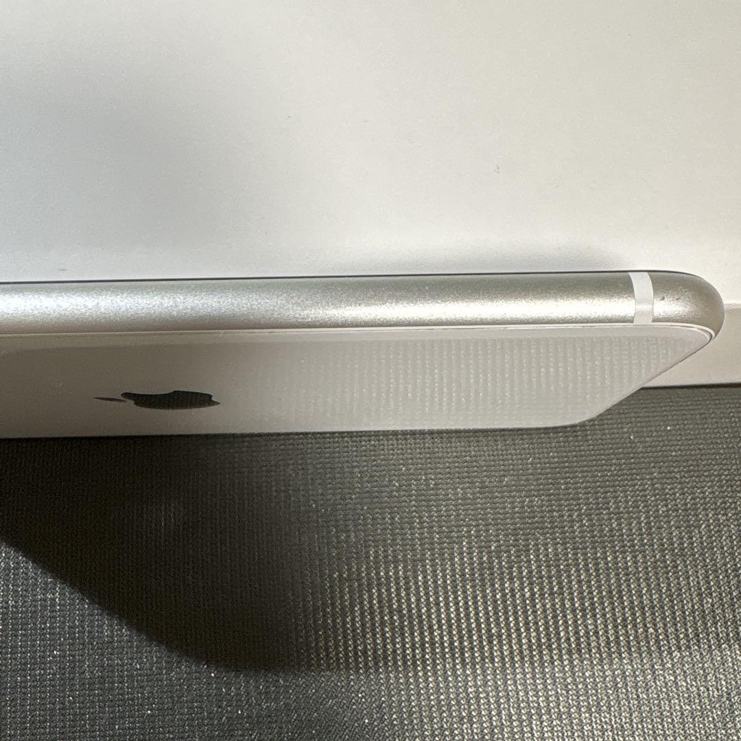 スマートフォン本体 Apple iPhone SE2 64GB