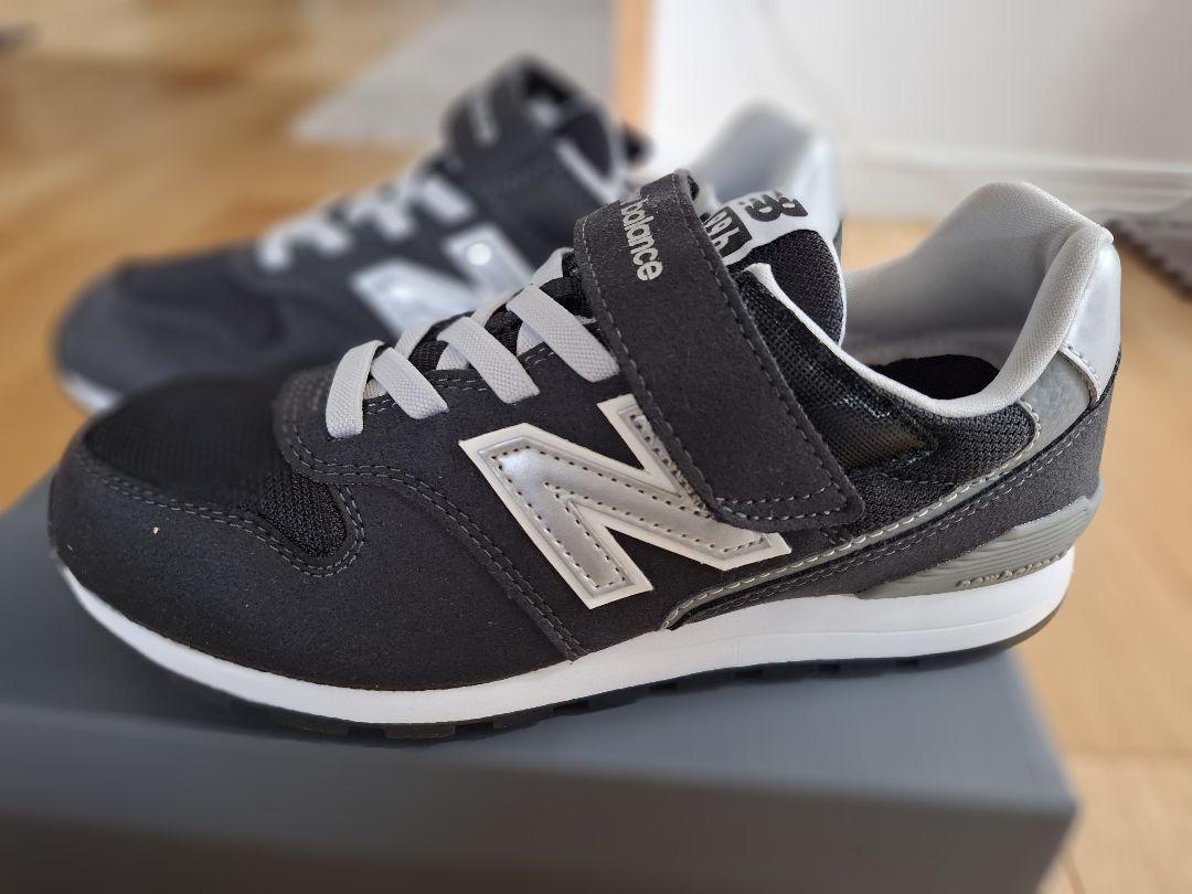 未使用New Balance YV996BK3 キッズシューズ 　23センチ