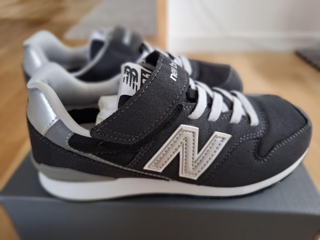 未使用New Balance YV996BK3 キッズシューズ 　23センチ