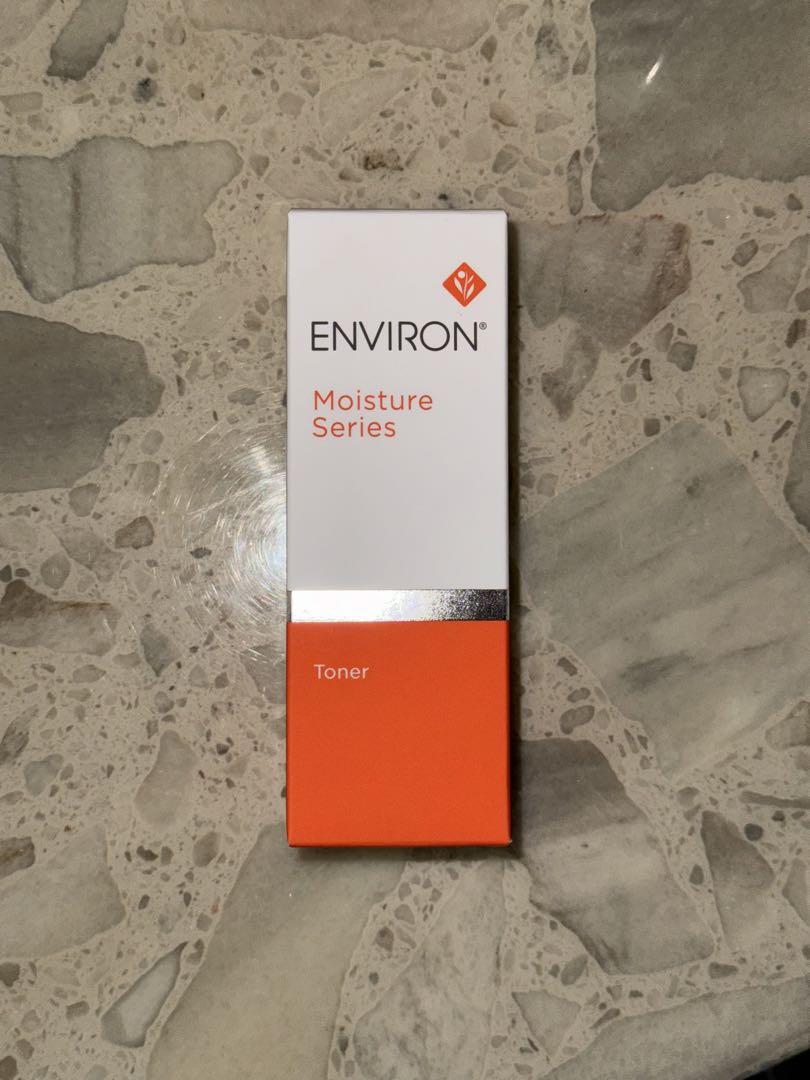 新品未使用。ENVIORN Moisture Series トナー ENVIORN Moisture Series トナー 200ml
