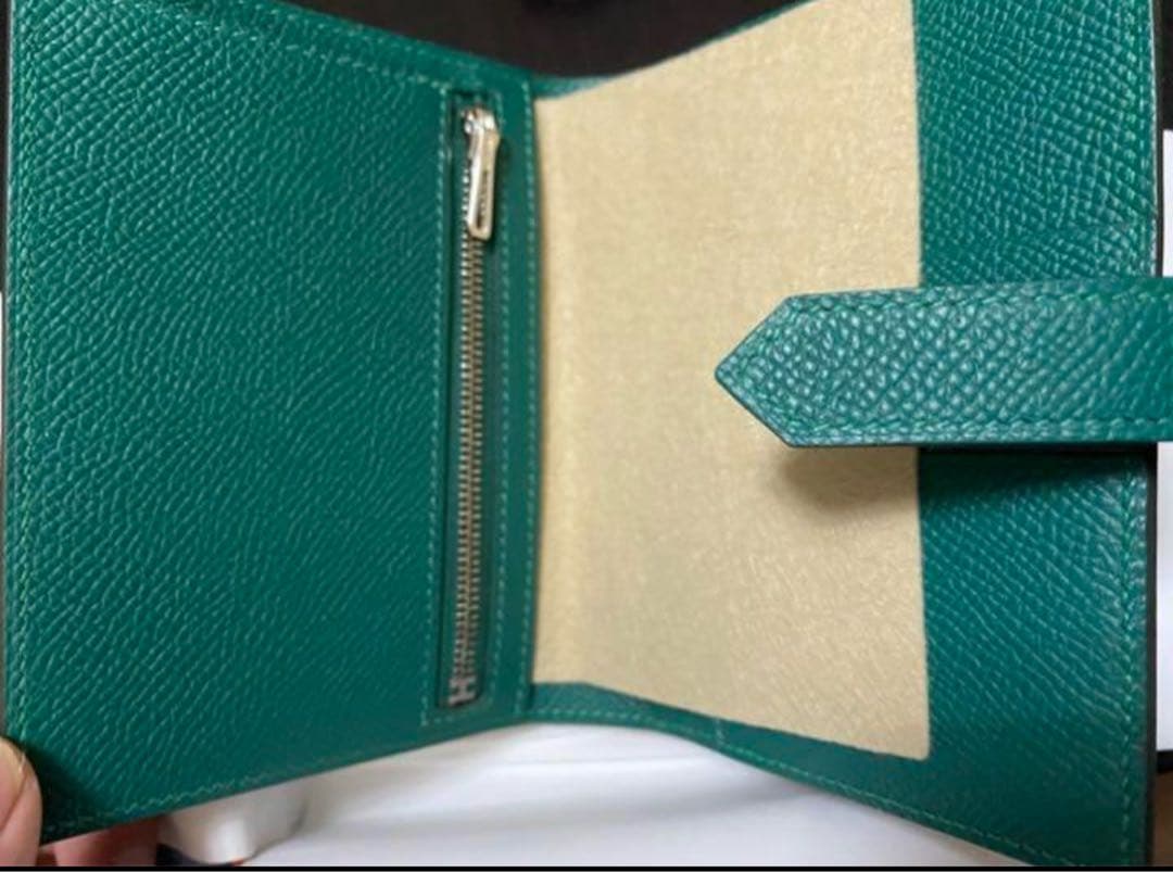 早い者勝ち【HERMES】エルメス べアンコンパクト