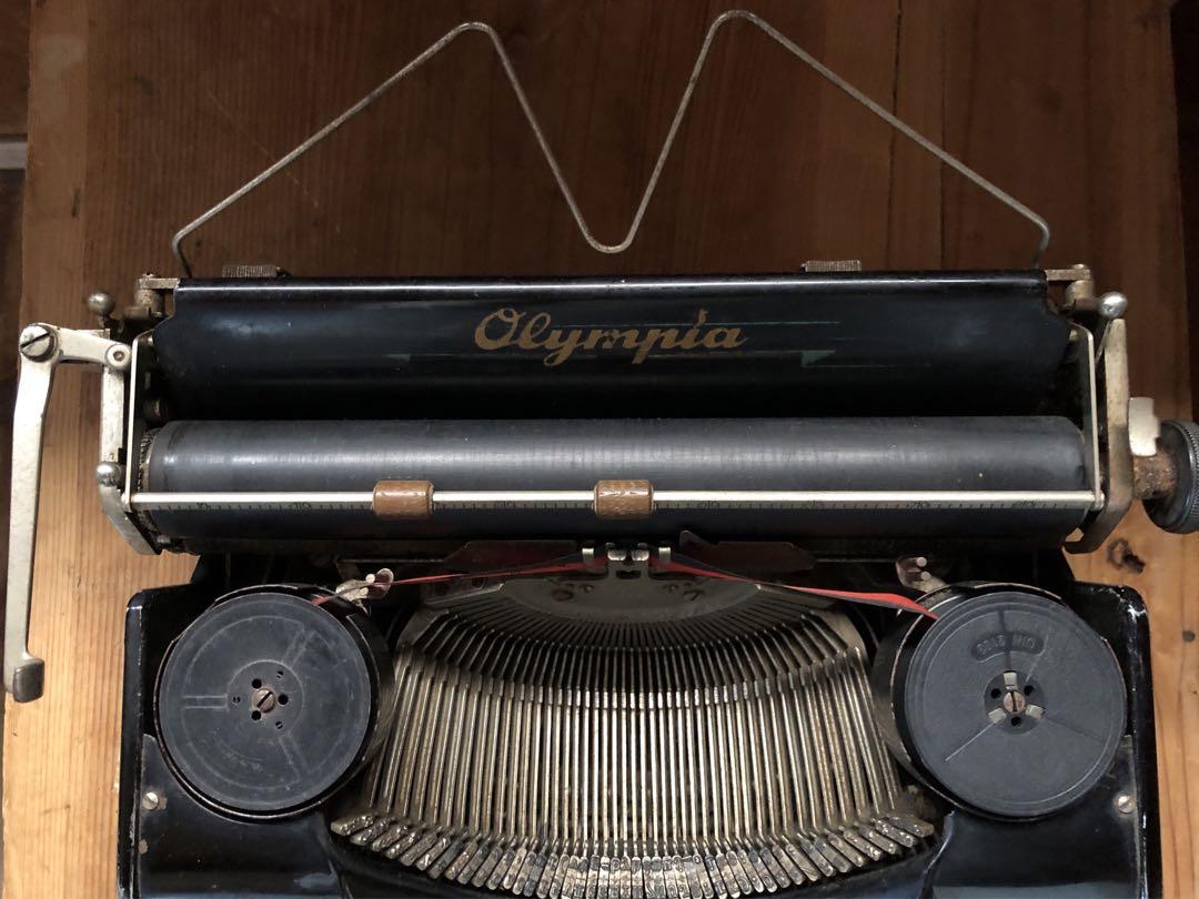 OLYMPIA社製タイプライター ヴィンテージ