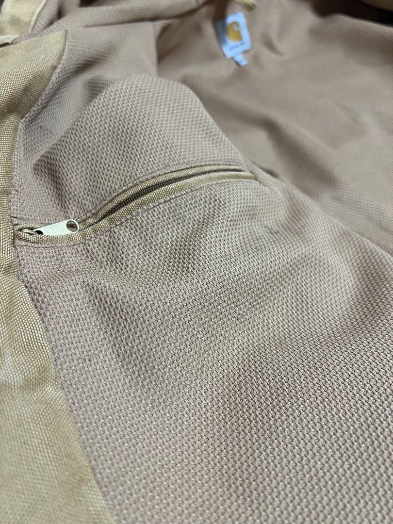 Carhartt フード付きベージュジャケット