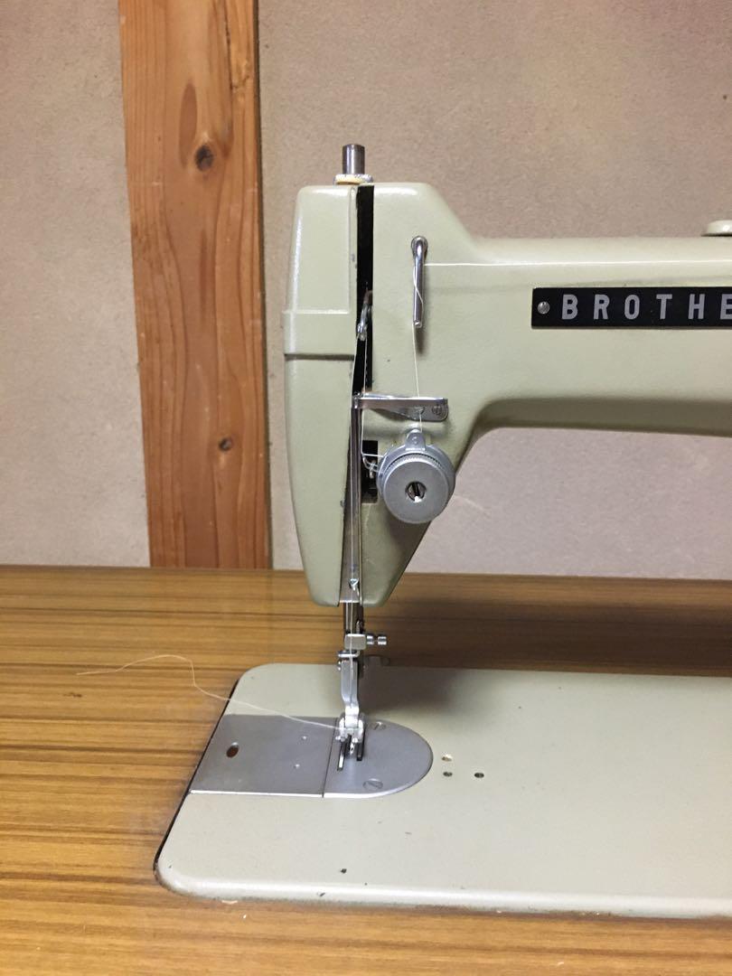 ブラザー 足踏みミシン TA2-B621 完動品 ブラザー 足踏みミシン TA2-B621 完動品